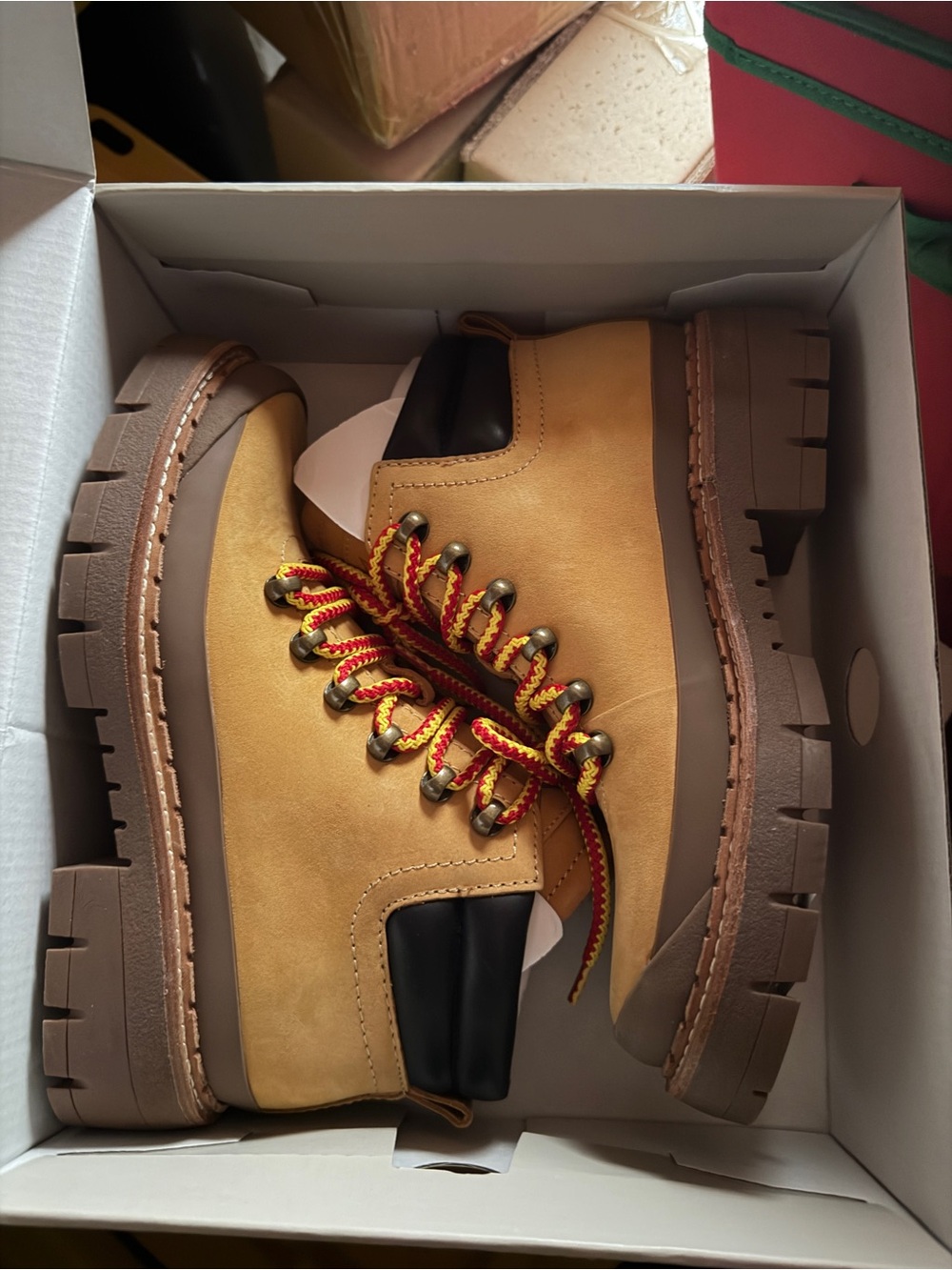 NWT Marc Fisher LTD Cairy Lug Sole Hiking Boots Natural Size 6M